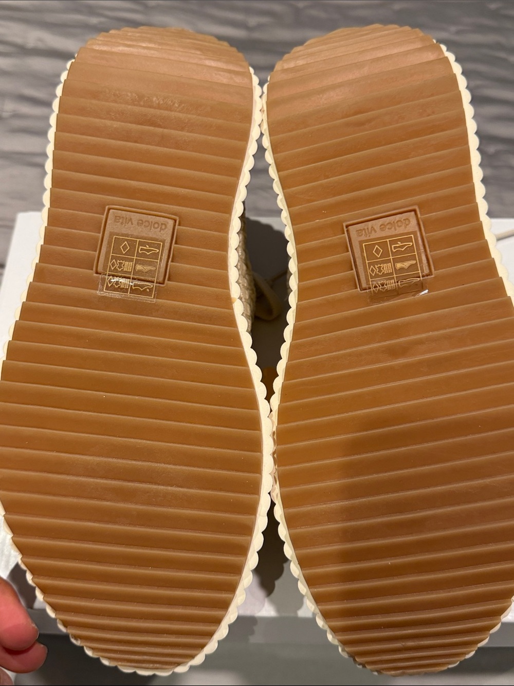 Dolce Vita Cream Woven Platform Sneakers - Picture 5 of 5
